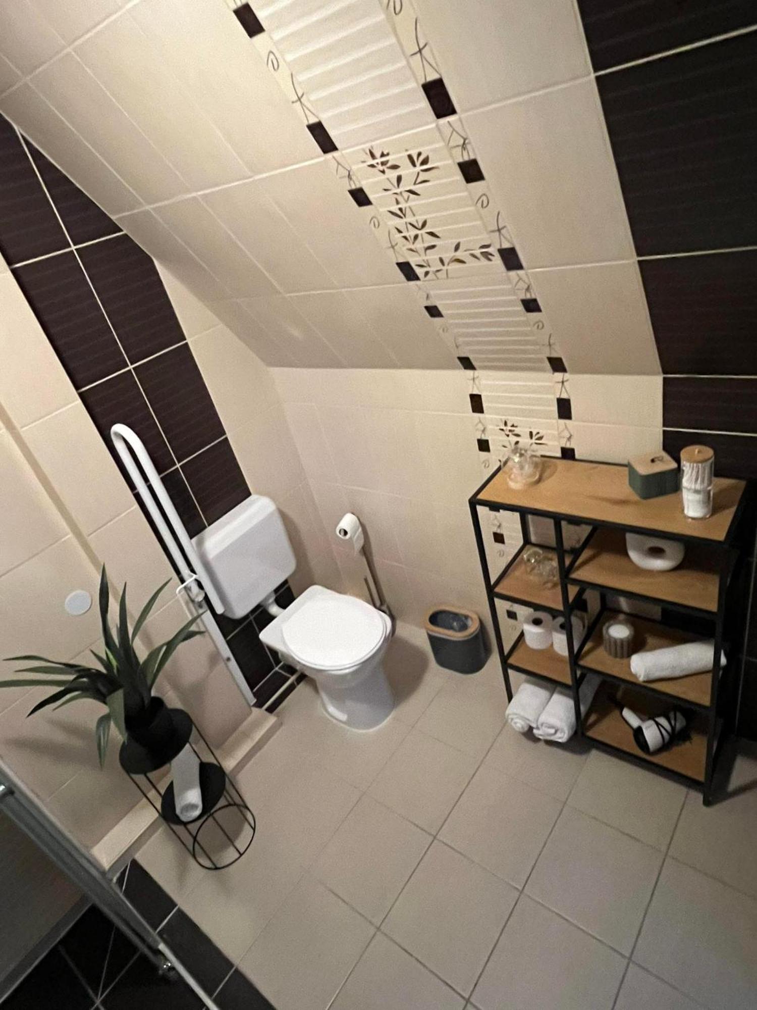 Sappusztai Vendeghaz Hotel Damak Ngoại thất bức ảnh